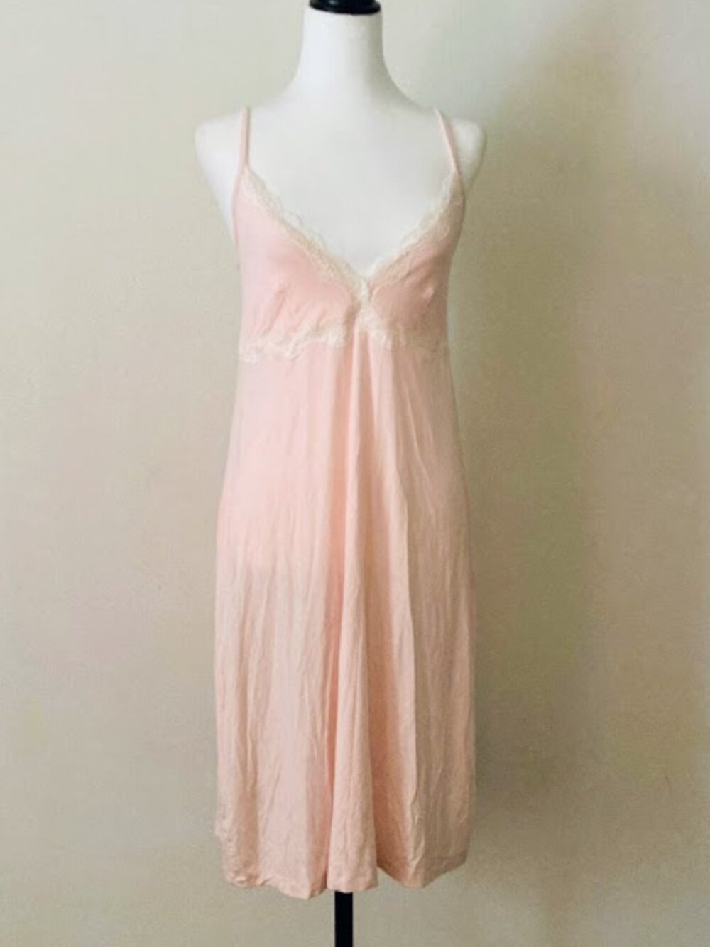 #75415 A delicate white lace nightgown with soft, pale pink spaghetti straps